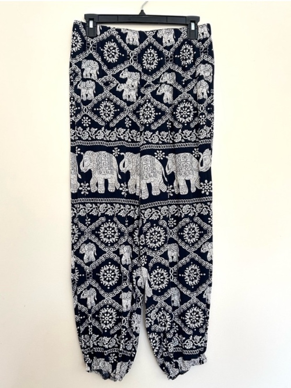 โฆ๏ธEmery Rose Womenโs Navy Blue Elephant Print Elastic Waist Casual Pants